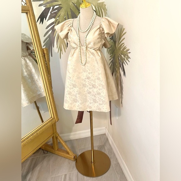 NWT,Fashion Nova, Jasmine Tea
Babydoll Dress in Soft Cream, Size Medium - Picture 3 of 10